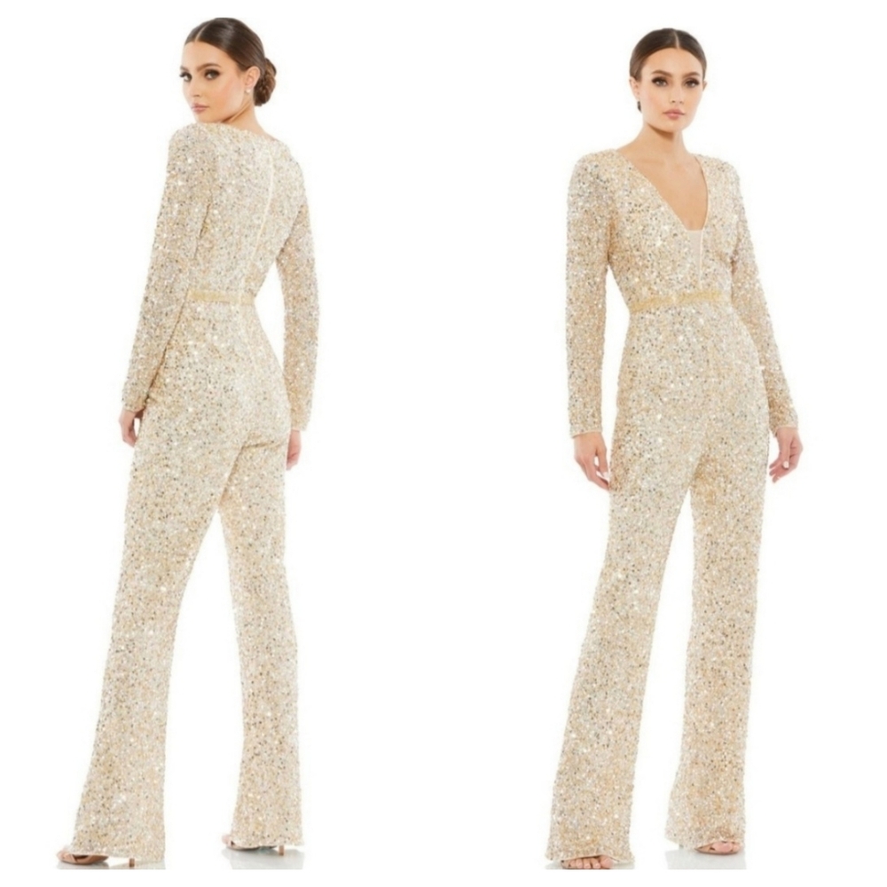 Mac Duggal size 6 Gold Sequin Jumpsuit  LongSleeve Vneck 5411